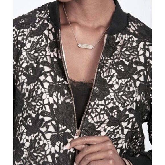 Wendys  Boutique Black & White Lace Bomber Jacket Size 16 NEW - Picture 4 of 11